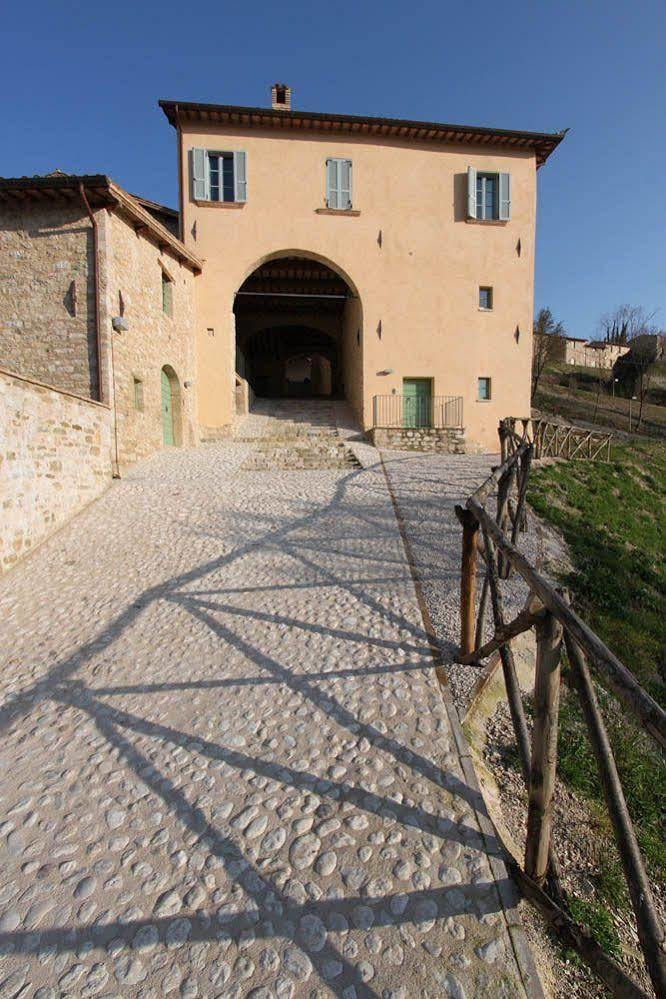 Borgo Di Gallano Valtopina Bagian luar foto