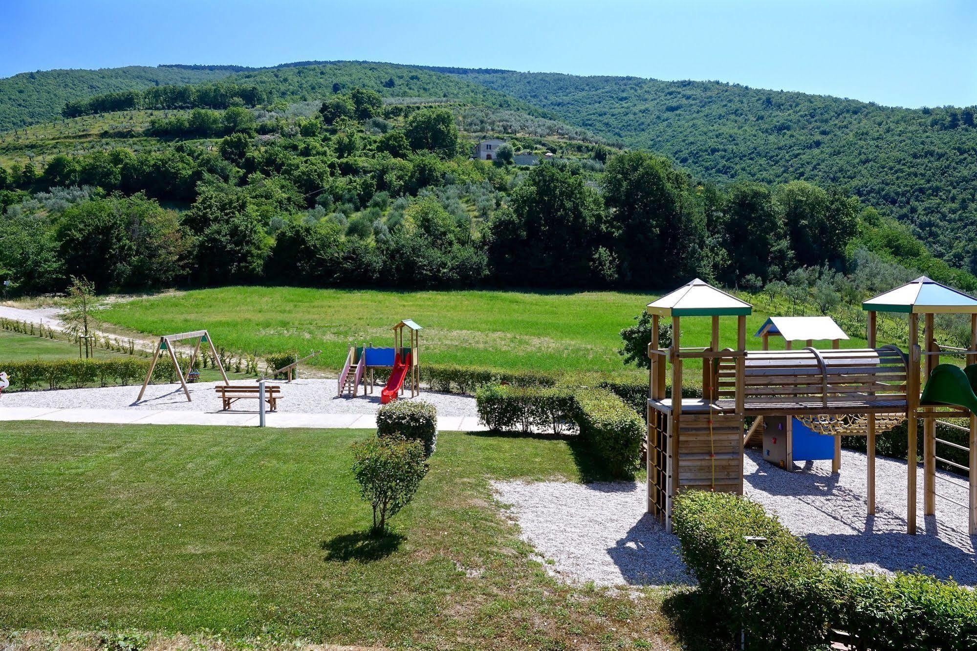 Borgo Di Gallano Valtopina Bagian luar foto